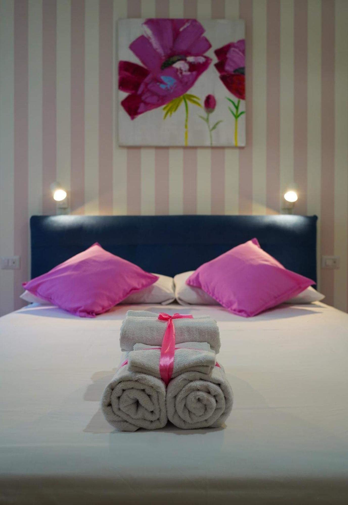 Santo Apartment In Trastevere Rome Buitenkant foto